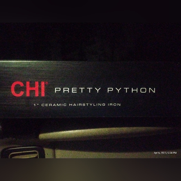 CHI Pretty Python Flat Iron - Picture 3 of 4